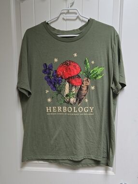 Harry Potter Herbology Women's XL Olive Green Graphic Tee Short Sleeve Cotton